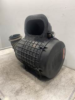 Used Volvo VNL Gen 3 Air Cleaner