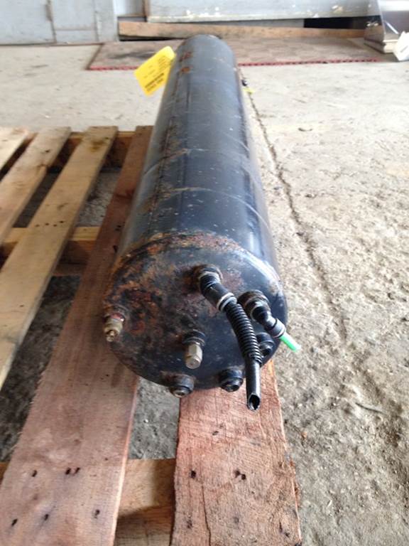 2013 Used Freightliner Cascadia Primary Air Tank For Sale Dorr, MI