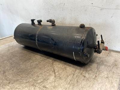 Used Freightliner FL70 Air Tank