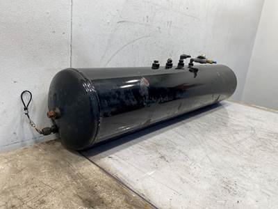 Used Peterbilt 348 Air Tank