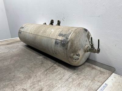 Used Peterbilt 378 Air Tank