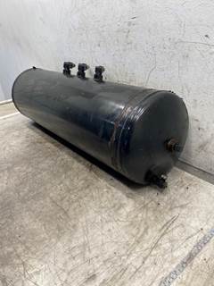 Used Peterbilt 387 Air Tank