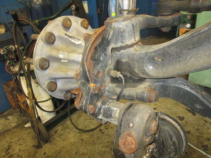 Used Mack/Volvo Front Axle Assembly For Sale Wyoming, MI 1026773