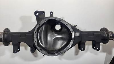 New Eaton D46-170 Front W/B Straddle Axle Housing