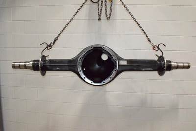 New Eaton DS-404 AG-400 Front Axle Housing