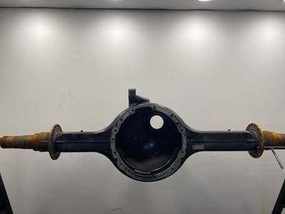 New Meritor RD-23-160 Air Ride Axle Housing