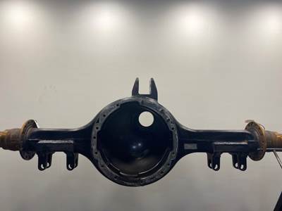 New Meritor RD-23-160 Neway Axle Housing