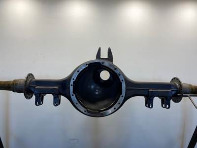 New Meritor RD-23-164 W/B Straddle Axle Housing