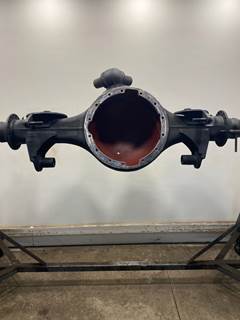 Reconditioned Meritor RR-26-185 Chalmers Rear Axle Housing