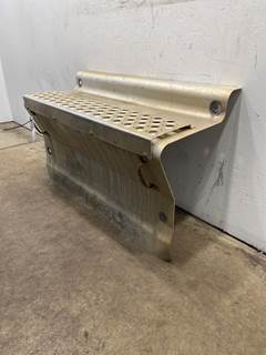 Used Kenworth T880 Battery Box Cover