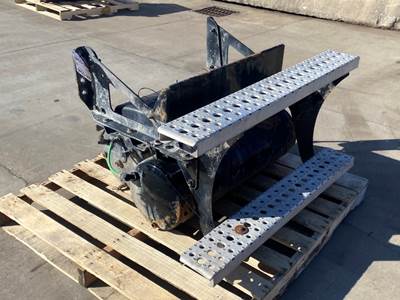 Used Freightliner Cascadia 116 Battery Box