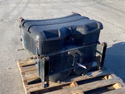 Used Freightliner Cascadia 125 Battery Box