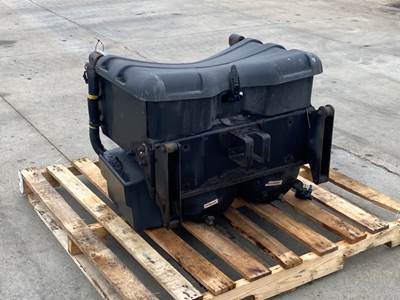 Used Freightliner Cascadia 125 Battery Box