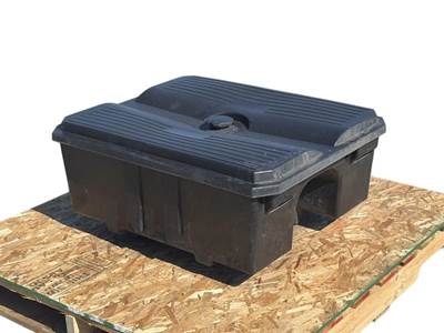 Used Freightliner Cascadia 125 Battery Box