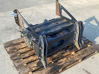 Used Freightliner Cascadia 126 Battery Box