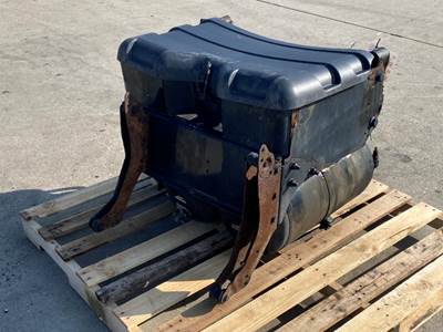 Used Freightliner Cascadia 126 Battery Box