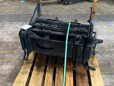 Used Freightliner Cascadia Battery Box