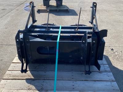 Used Freightliner Cascadia Battery Box