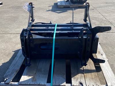 Used Freightliner Cascadia Battery Box