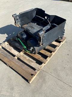 Used Freightliner Cascadia Battery Box
