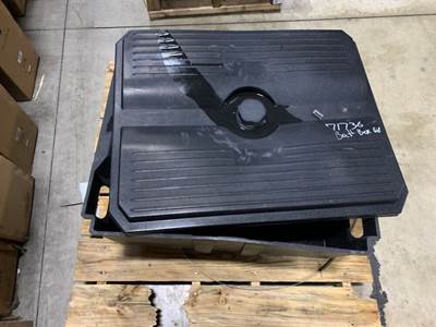 Used Freightliner Cascadia Battery Box