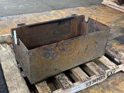 Used Freightliner CST 120 Battery Box