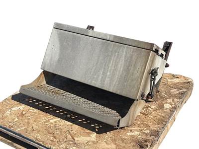 Used Freightliner Columbia Battery Box