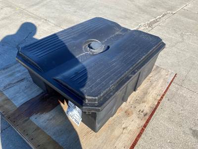 Used Freightliner Columbia Battery Box