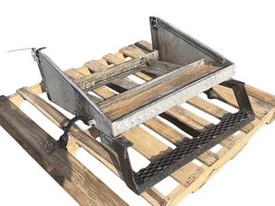 Used Freightliner FLD112 Battery Box