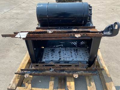 Used Kenworth T680 Battery Box