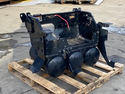 Used Kenworth T680 Battery Box