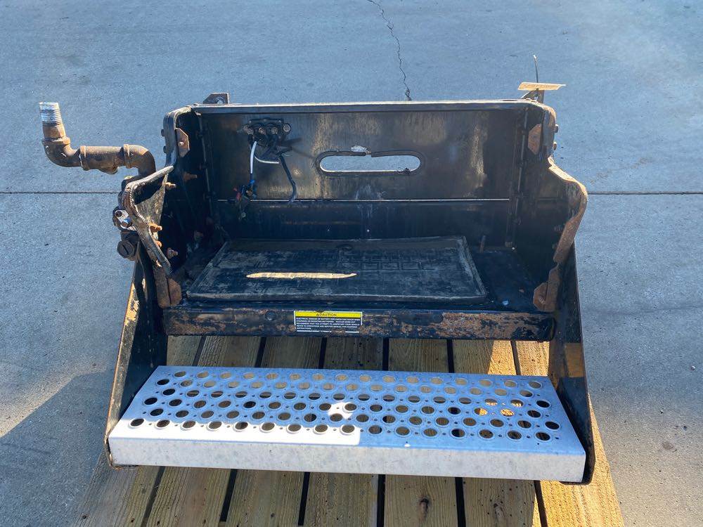 2005 Used Kenworth T800 Battery Box For Sale Dorr, MI 60011642
