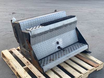 Used Kenworth T800 Battery Box