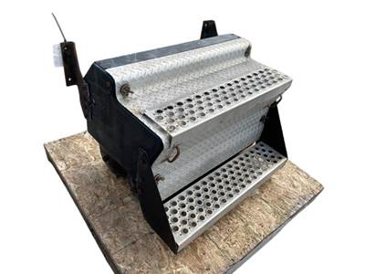 Used Kenworth T800 Battery Box