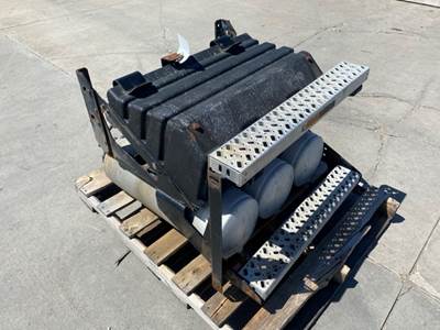 Used Mack CXU Battery Box