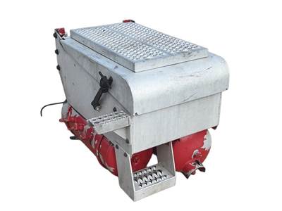 Used Peterbilt 357 Battery Box