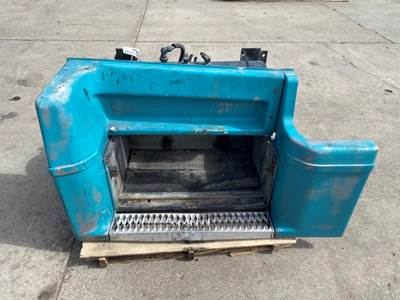 Used Peterbilt 377 Battery Box