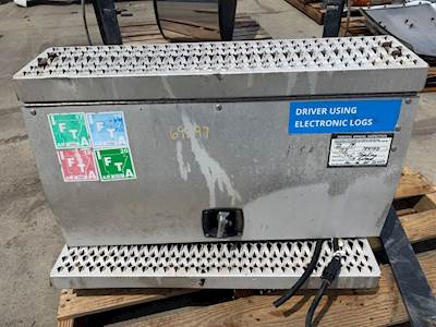 Used Peterbilt 386 LH Battery Box
