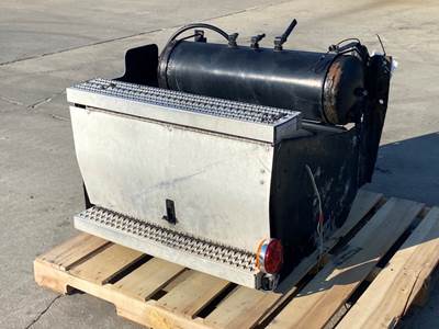 Used Peterbilt 387 Battery Box