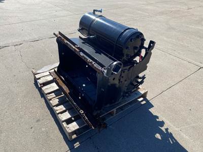 Used Peterbilt 579 Battery Box