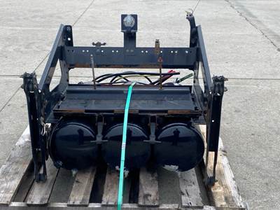 Used Volvo VNL Gen 2 Battery Box