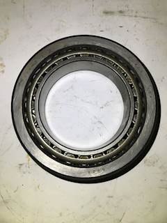 New Aftermarket Bearing & Race Set