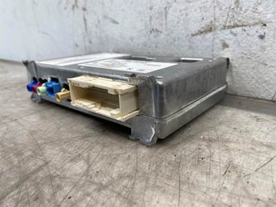 Used Freightliner Cascadia 126 Telematics Module