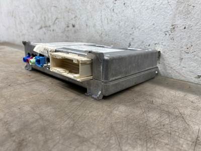 Used Freightliner Cascadia 126 Telematics Module