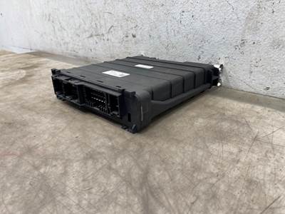 Used Freightliner Cascadia 126 XMC 12V Chassis Multiplexer