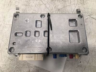 Used Freightliner Cascadia Telemetry Module