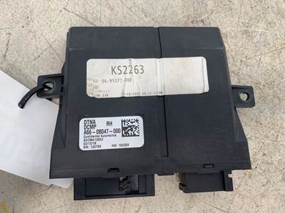 Used Freightliner Cascadia RH Door Module