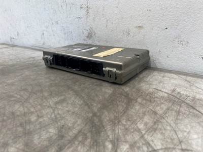 Used Peterbilt 335 CECU