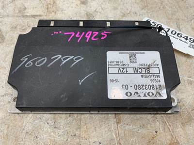 Used Volvo VNL Light Control Module