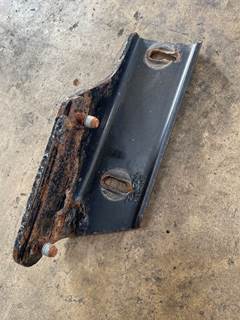 Used Freightliner Cascadia Tank Strap Fairing Bracket